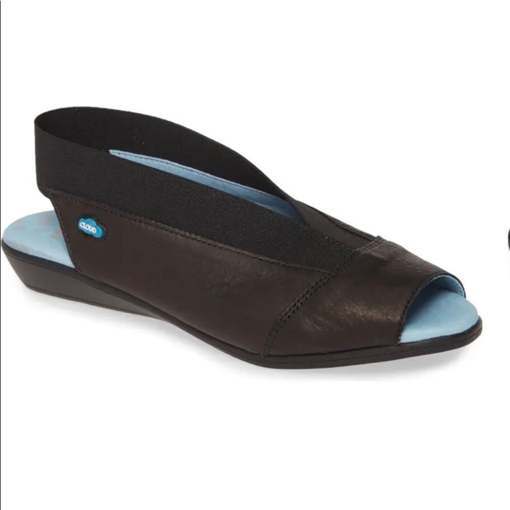 Cloud “Caliper” peep toe shoes. Black 8.5 flat